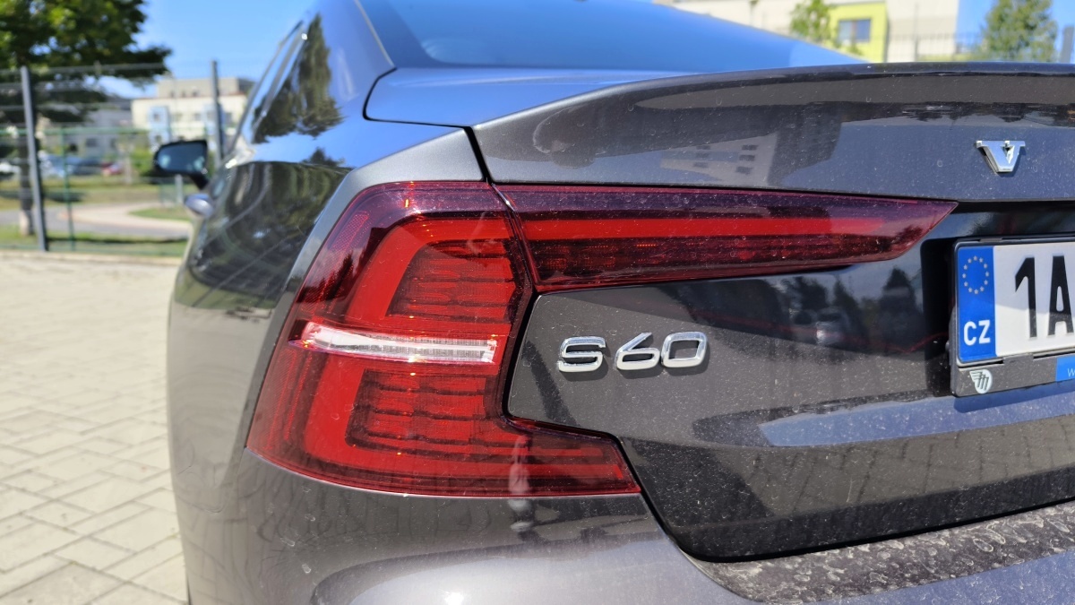 volvo-s60-2024-34