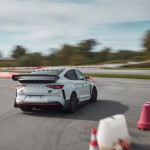 50_enyaq_rs_race_2d327ad1-1920×1281