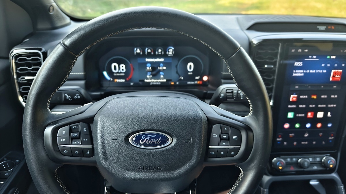 ford-ranger-platinum-2024-34