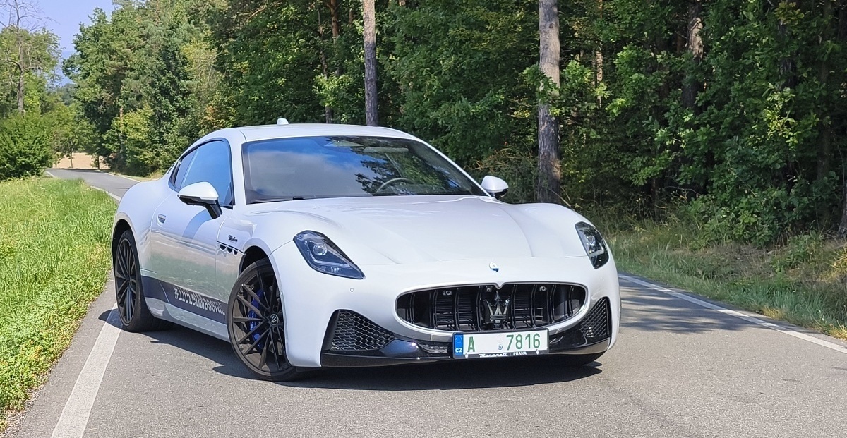 maserati-granturismo-2024-10