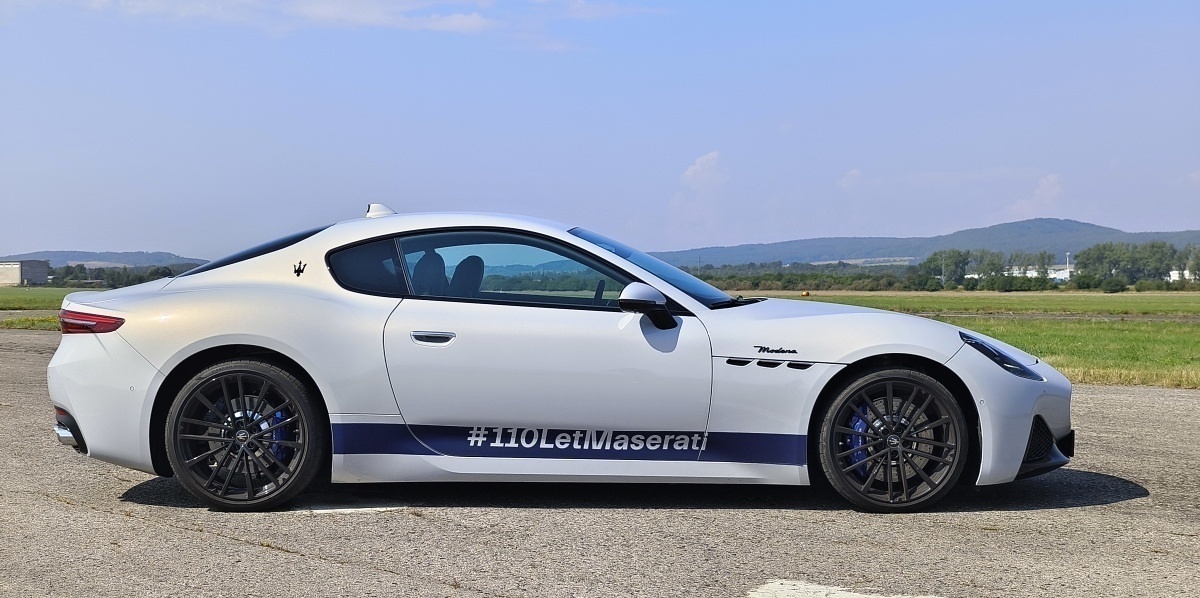 maserati-granturismo-2024-46