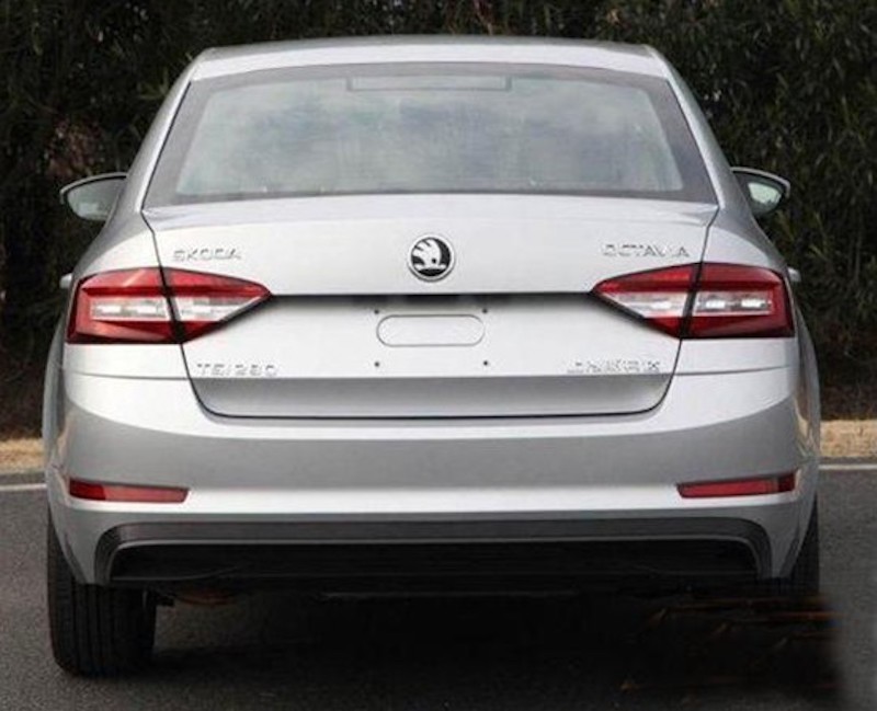 china-made-2017-skoda-octavia-facelift-has-superb-taillights_2