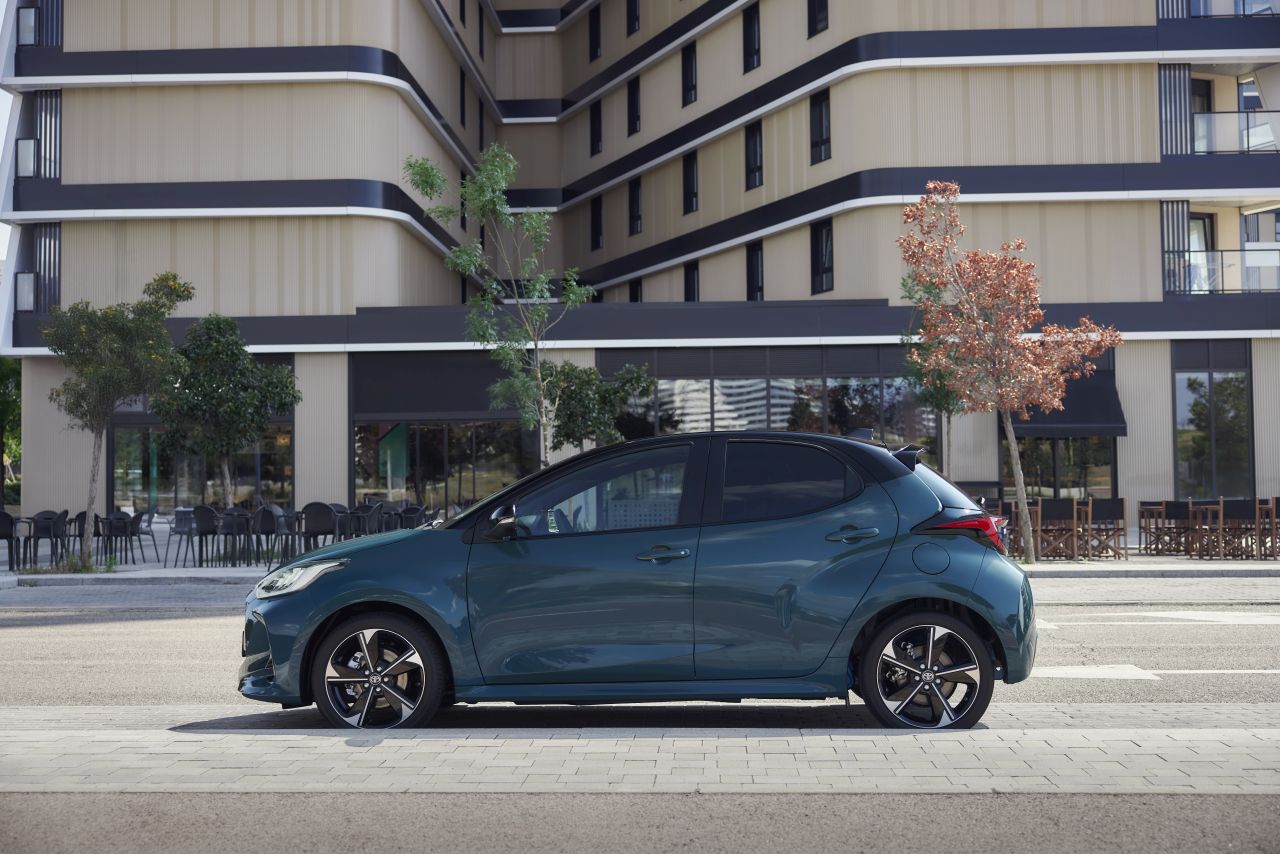 2025_yaris_image_4