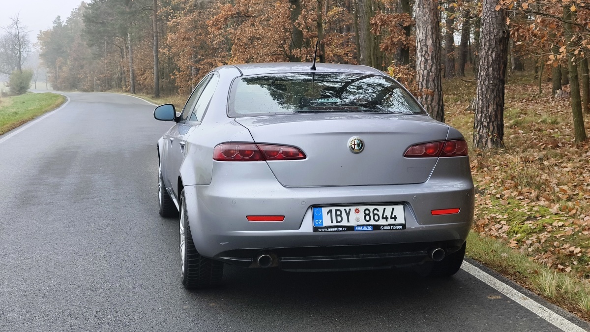 alfa-romeo-159-13