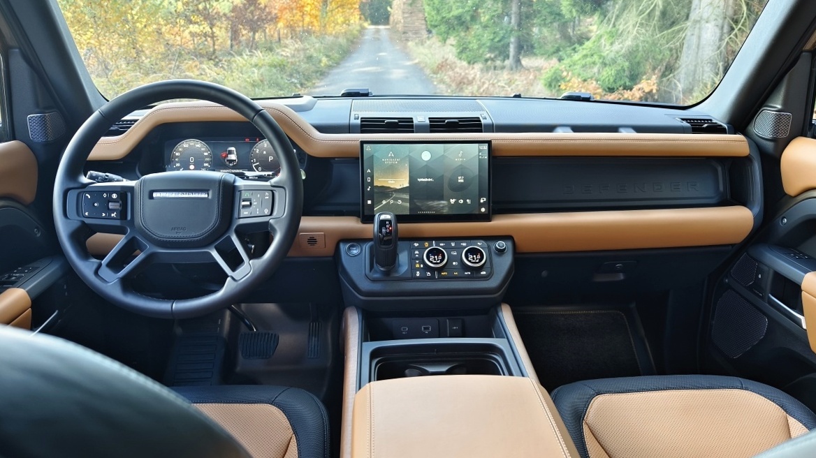 land-rover-defender-2024-32