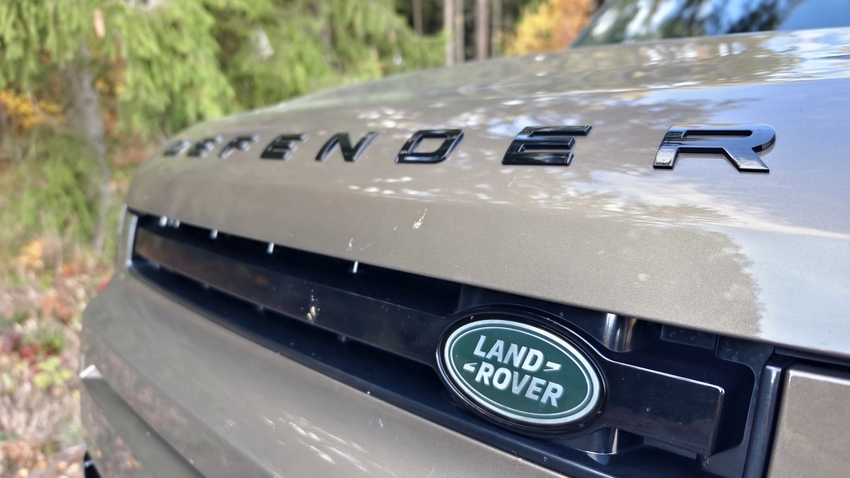 land-rover-defender-2024-42