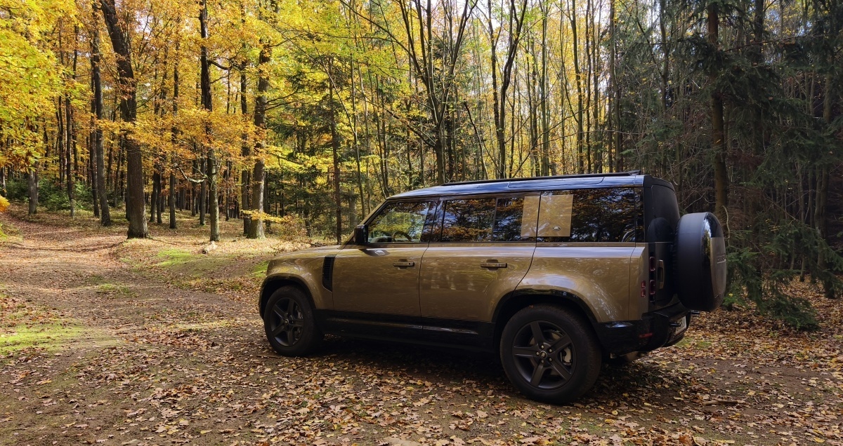 land-rover-defender-2024-7
