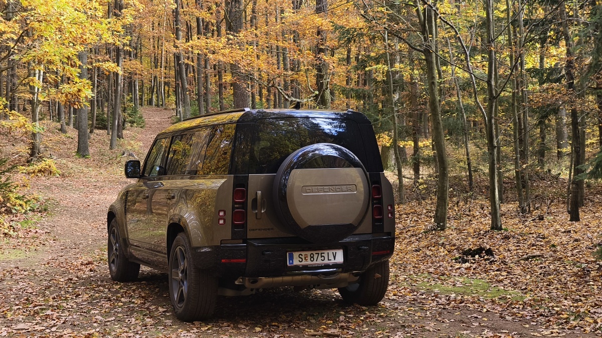 land-rover-defender-2024-8