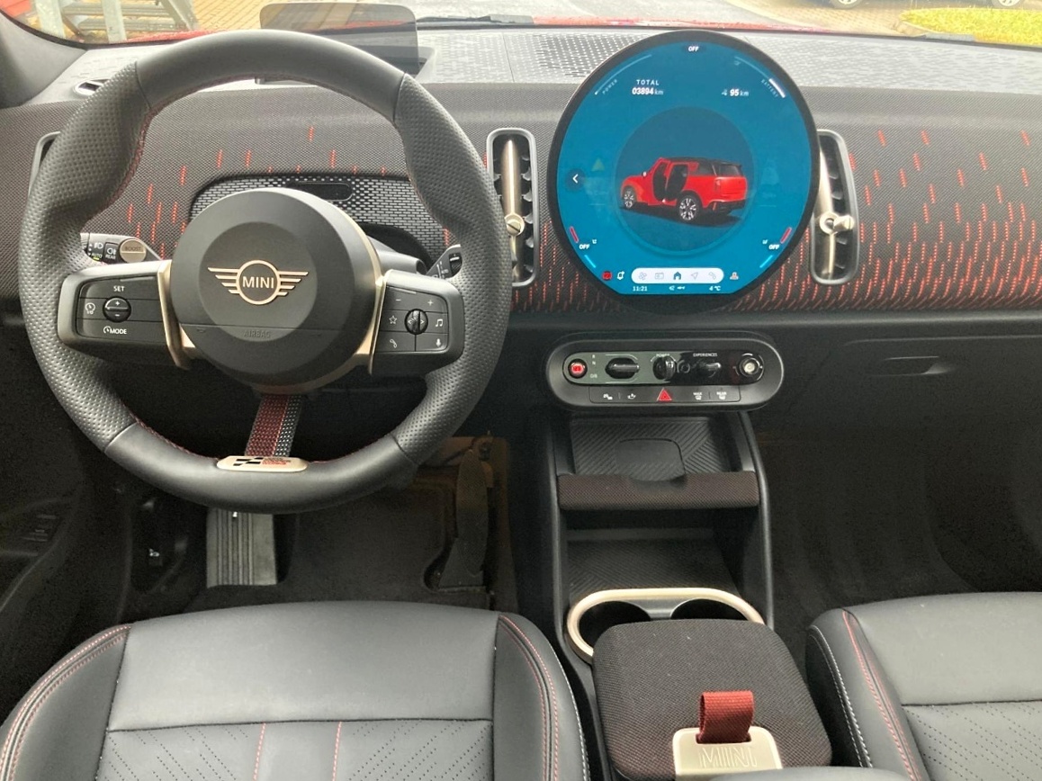 mini-countryman-ev-10