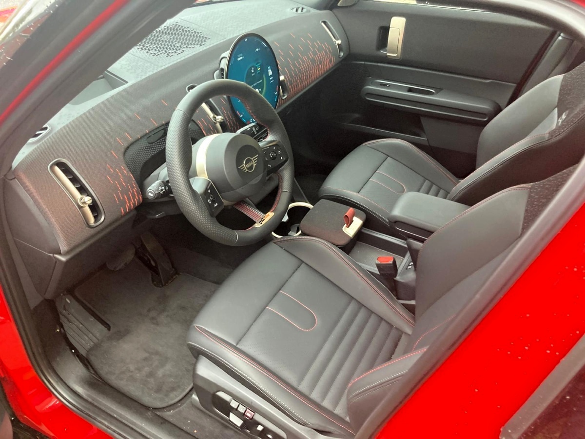 mini-countryman-ev-14