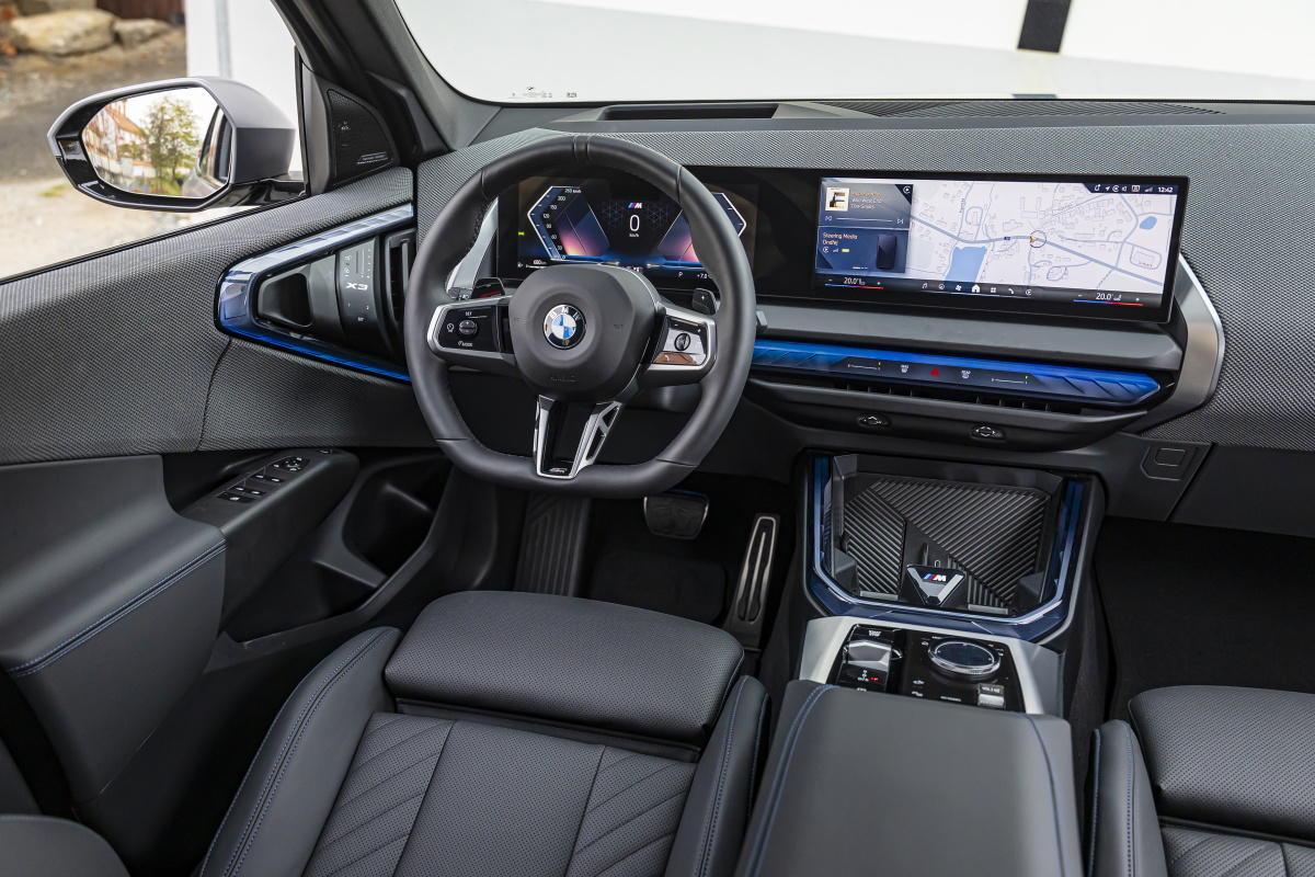 p90580385_highres_bmw-x3-set-of-local