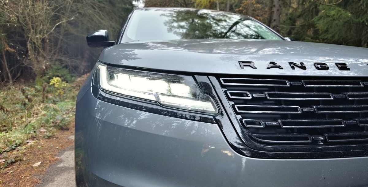 range-rover-velar-2024-4