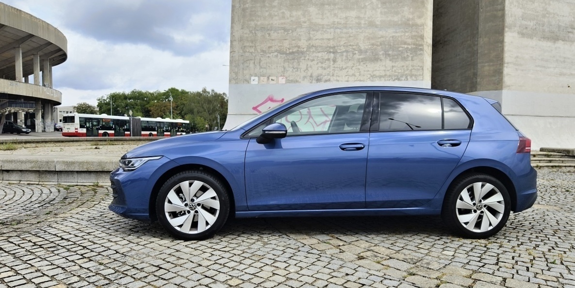 volkswagen-golf-facelift-2024-10