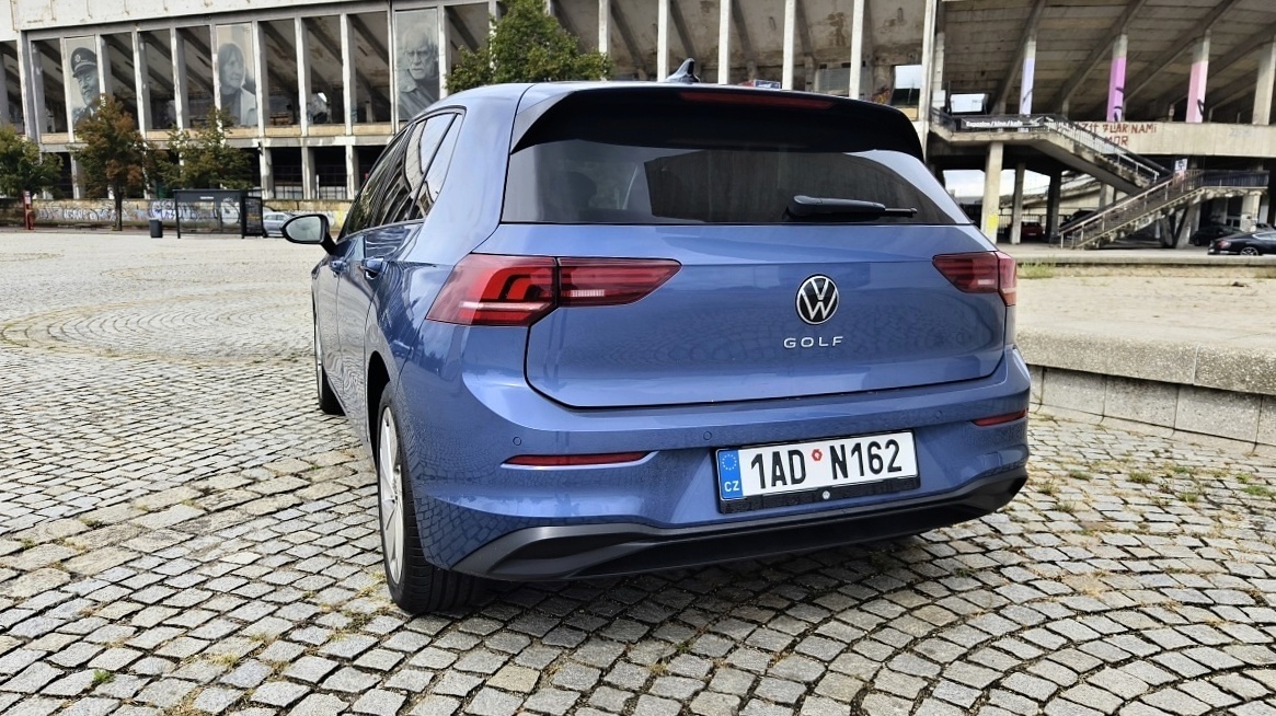 volkswagen-golf-facelift-2024-13