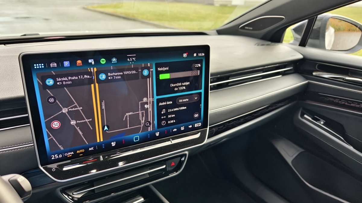 volkswagen-id7-tourer-2024-16