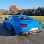 ford-mustang-gt-fastback-2025-11
