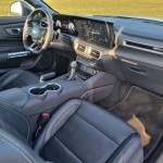 ford-mustang-gt-fastback-2025-19