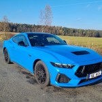 ford-mustang-gt-fastback-2025-2