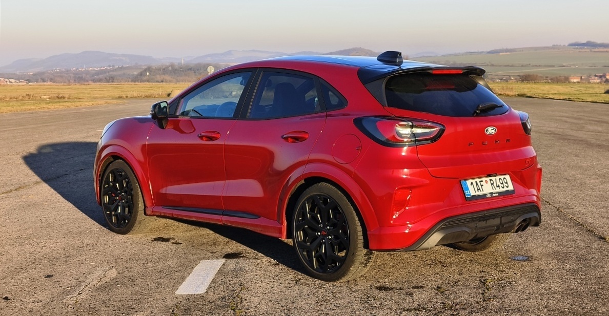 ford-puma-st-2025-40