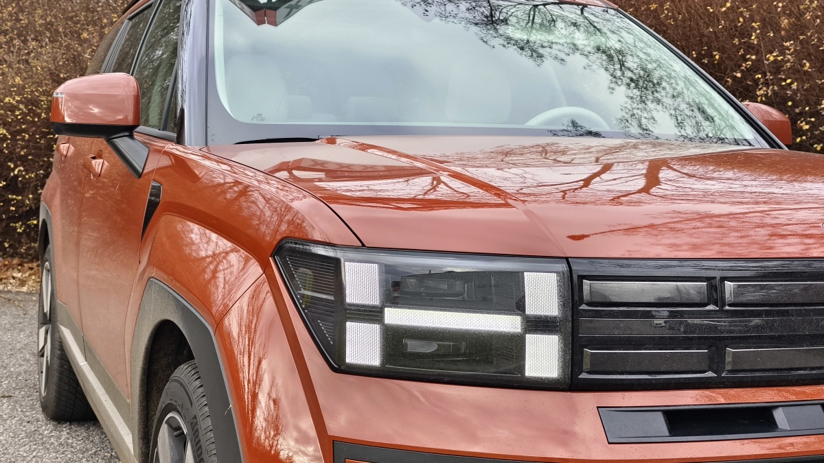 hyundai-santa-fe-2025-10