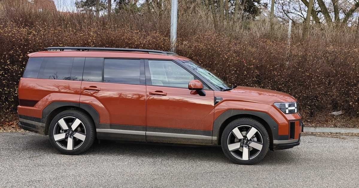 hyundai-santa-fe-2025-11