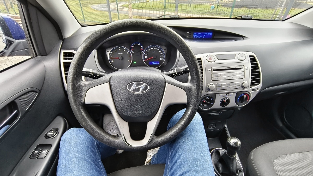 hyundai-i20-i-12