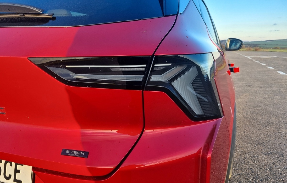 renault-scenic-e-tech-10