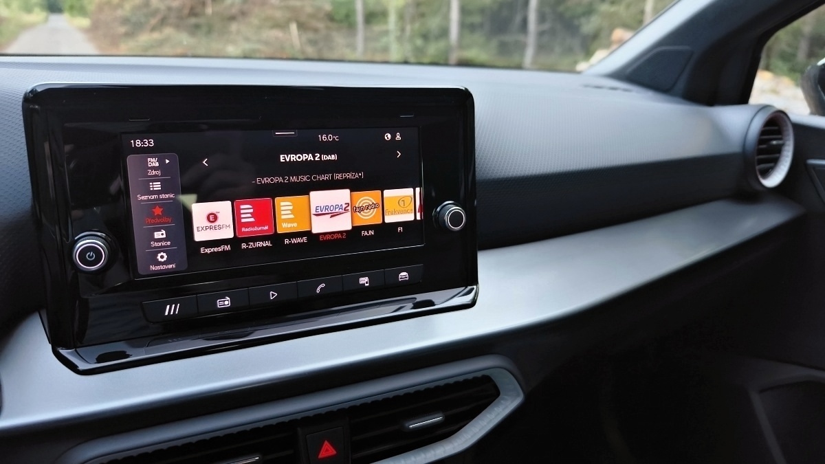 seat-arona-2025-14