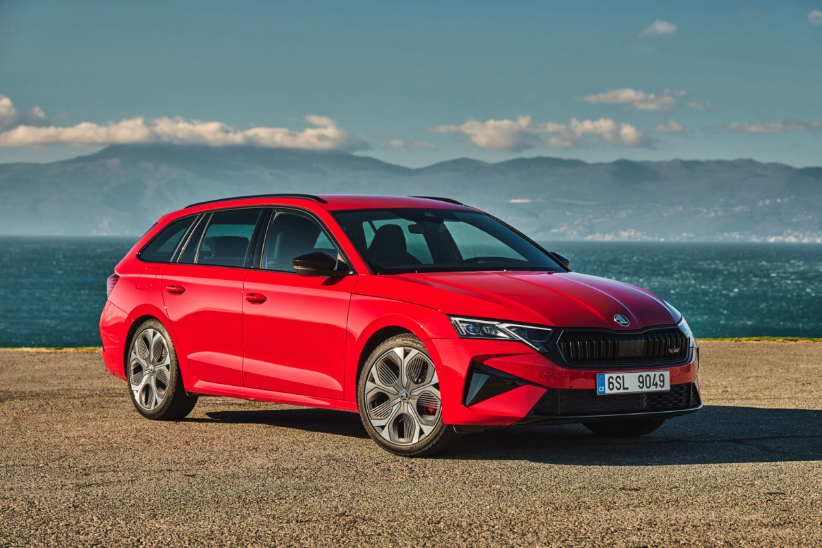 116_skoda_octavia_rs_650a772d-1920x1281