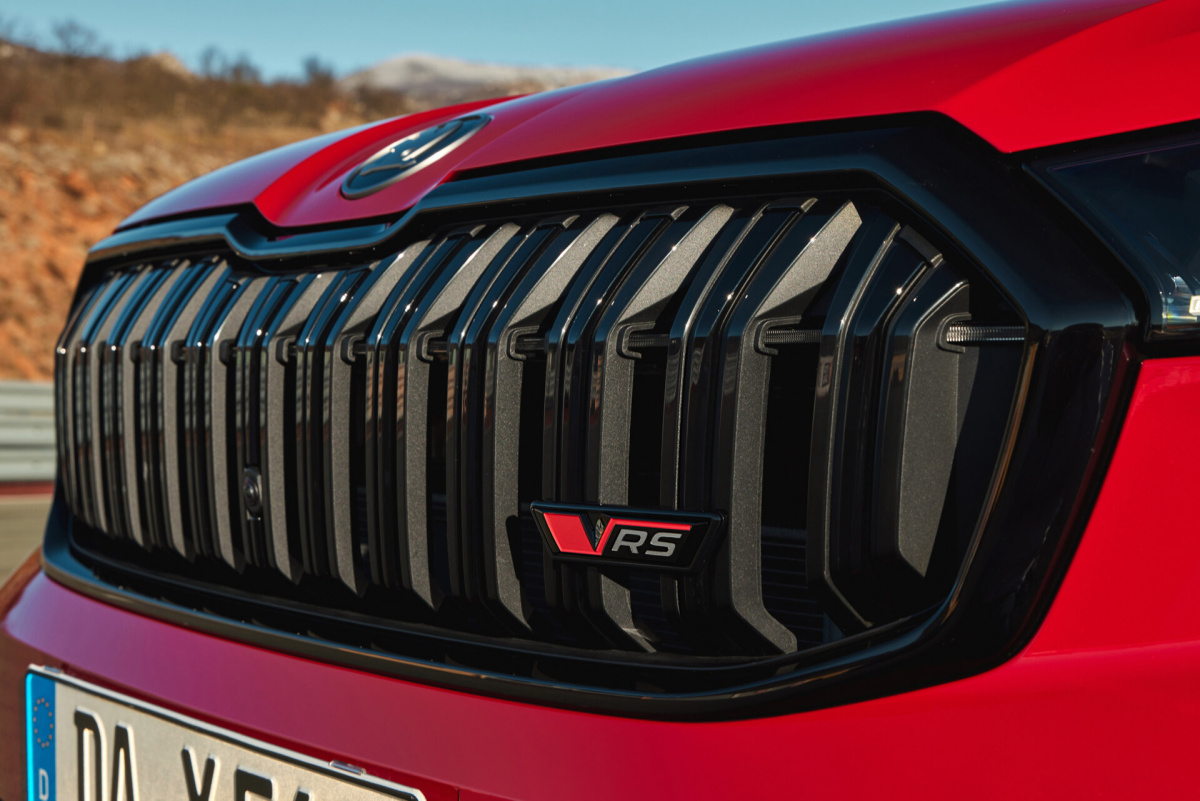 12_skoda_kodiaq_rs_ff8f0fd7-1920x1281