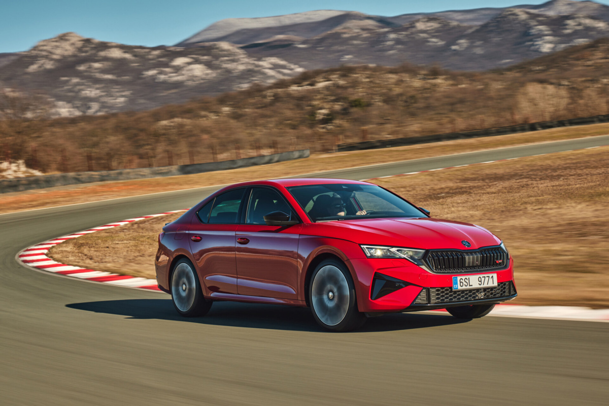 152_skoda_octavia_rs_fa3f7922-1920x1281