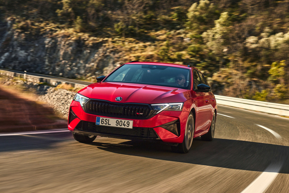87_skoda_octavia_rs_abdb581f-1920x1281