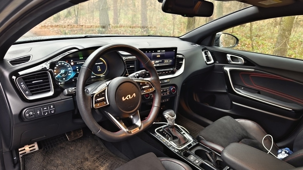 kia-proceed-gt-17