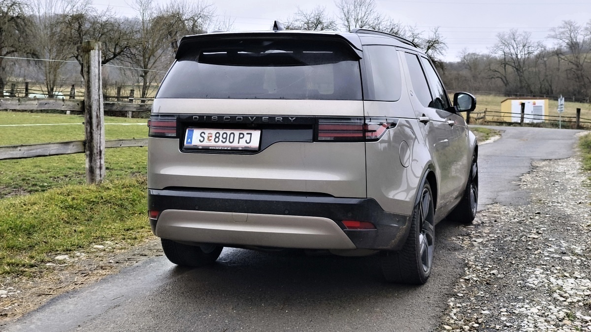 land-rover-discovery-2025-17