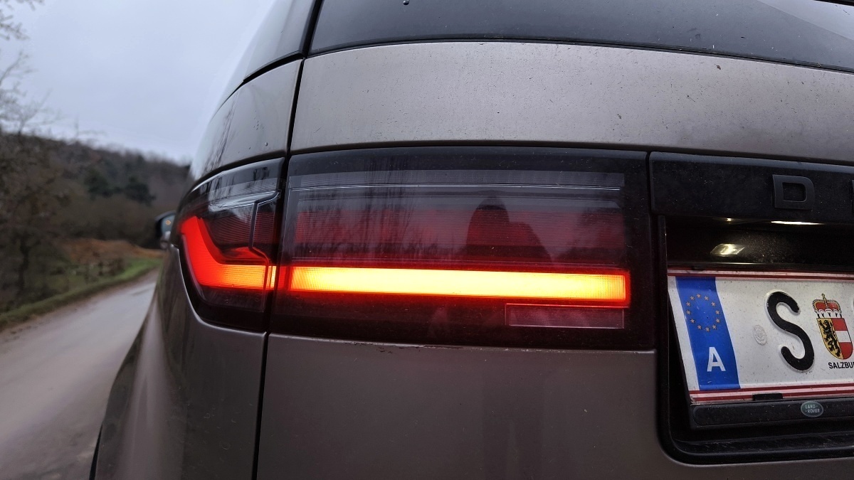 land-rover-discovery-2025-44