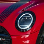 p90587321_highres_mini-cooper-5door-02