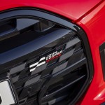 p90587339_highres_mini-cooper-5door-02