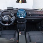 p90587347_highres_mini-cooper-5door-02