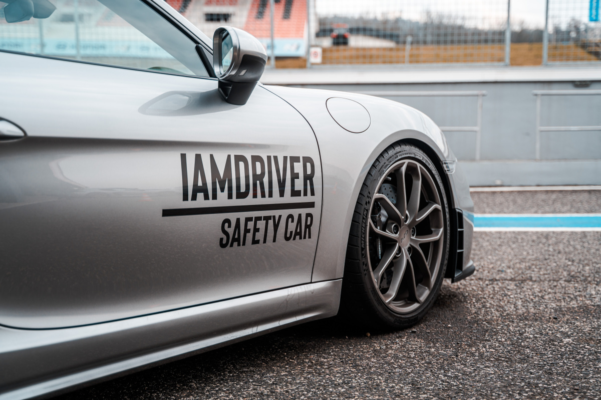 abt-a-iamdriver-4