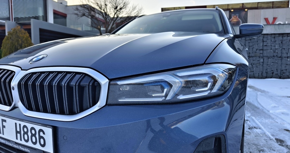 bmw-3-touring-2025-4