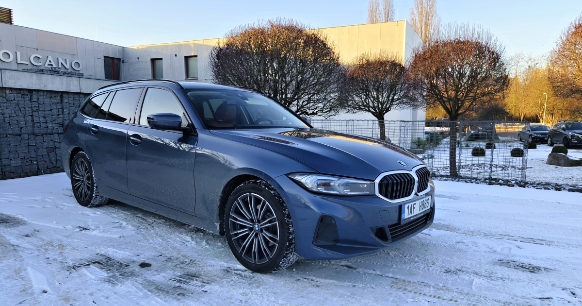bmw-3-touring-2025-5
