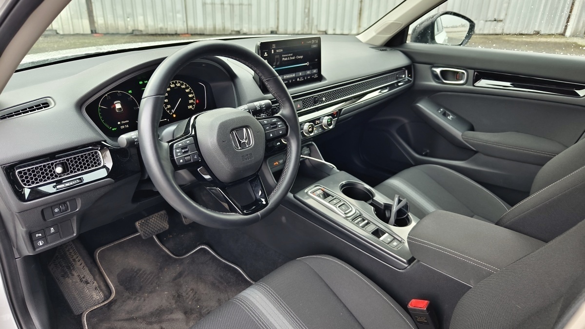 honda-civic-2025-18