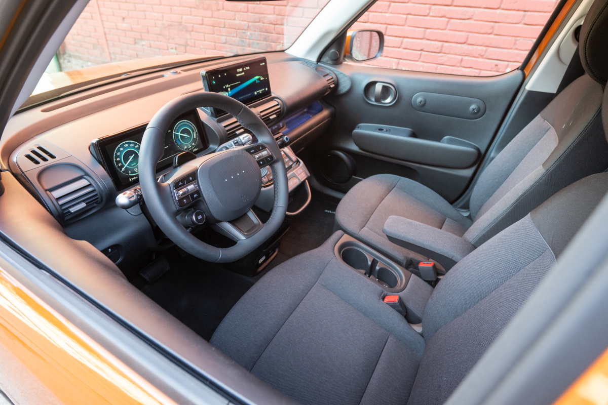 hyundai-inster-81