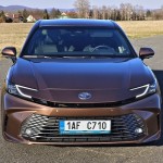 toyota-camry-2025-10