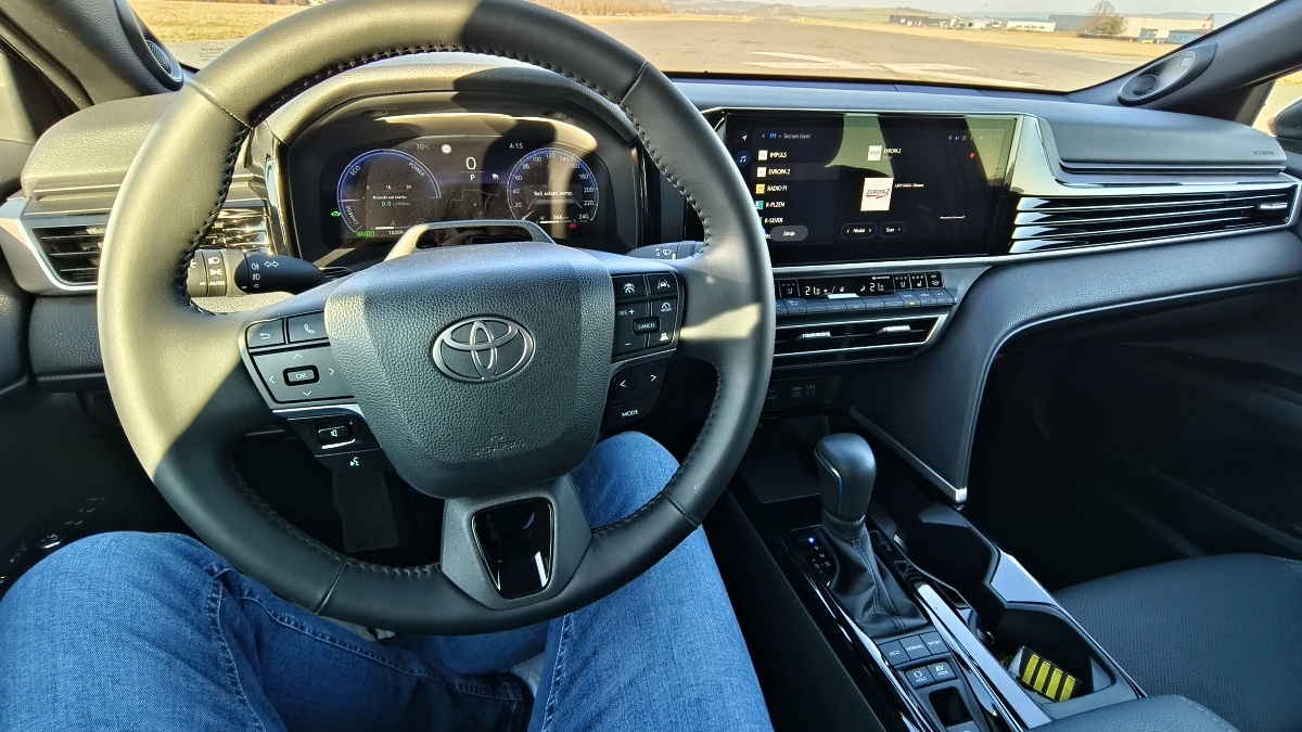 toyota-camry-2025-22