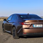 toyota-camry-2025-28