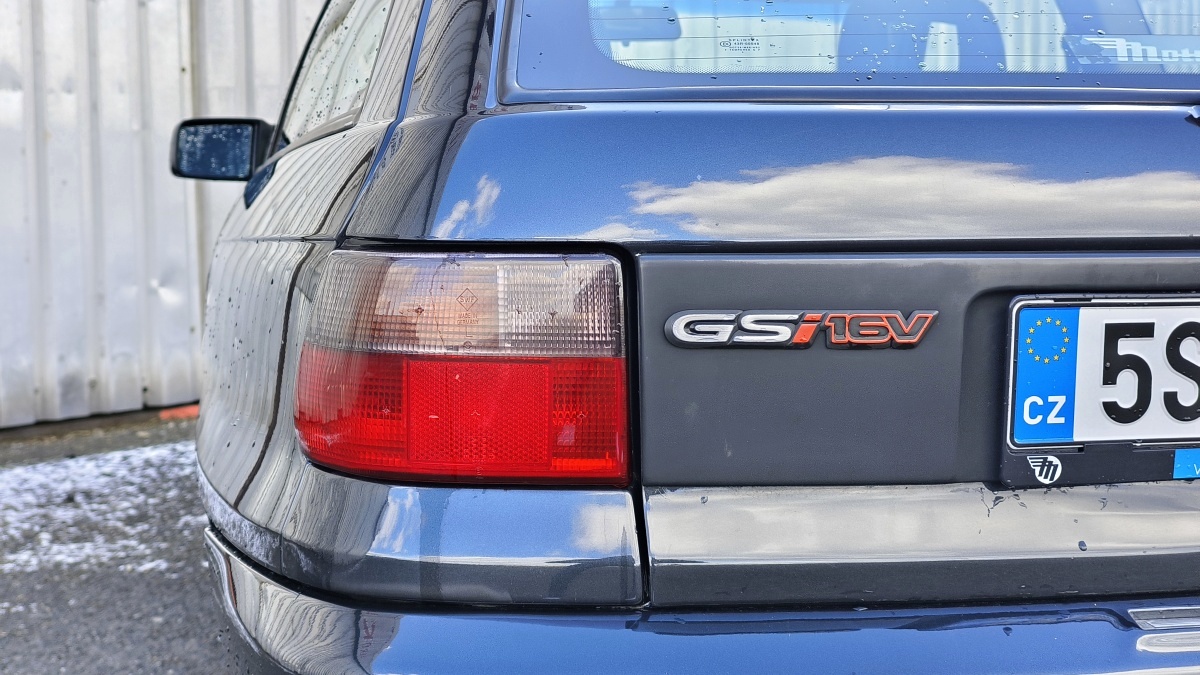 opel-astra-f-gsi-16v-22