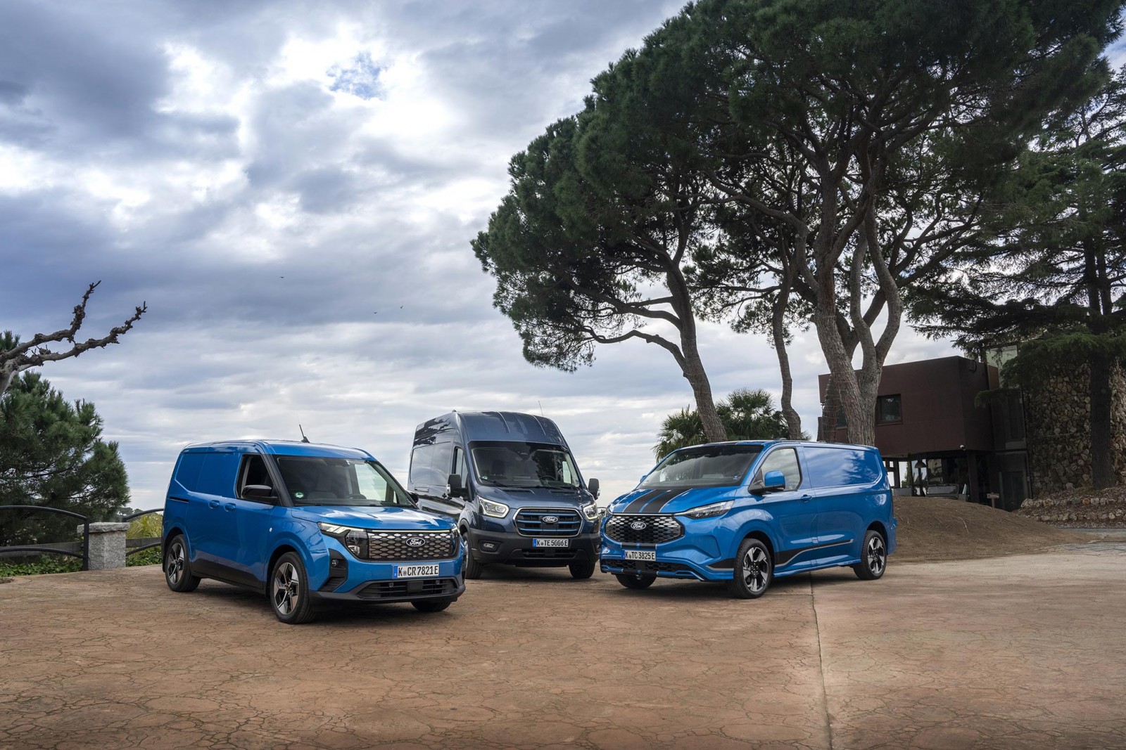 2025pbfp_fordproelectrifiedtransitrange_5-low
