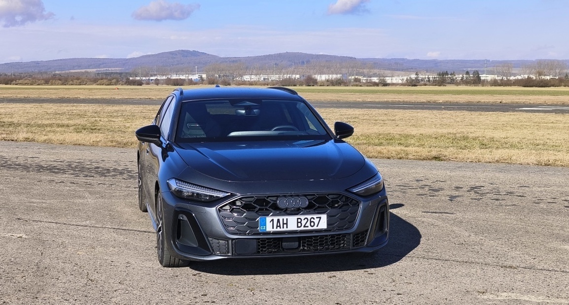 audi-s5-avant-2025-1
