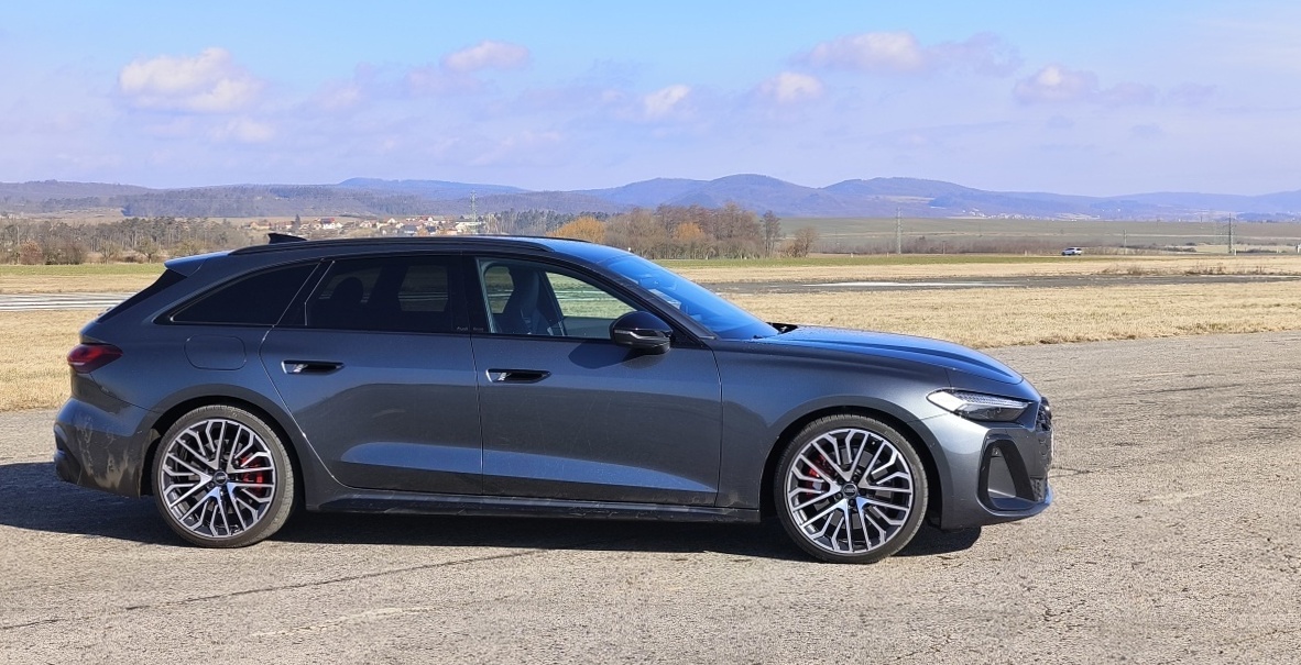 audi-s5-avant-2025-5